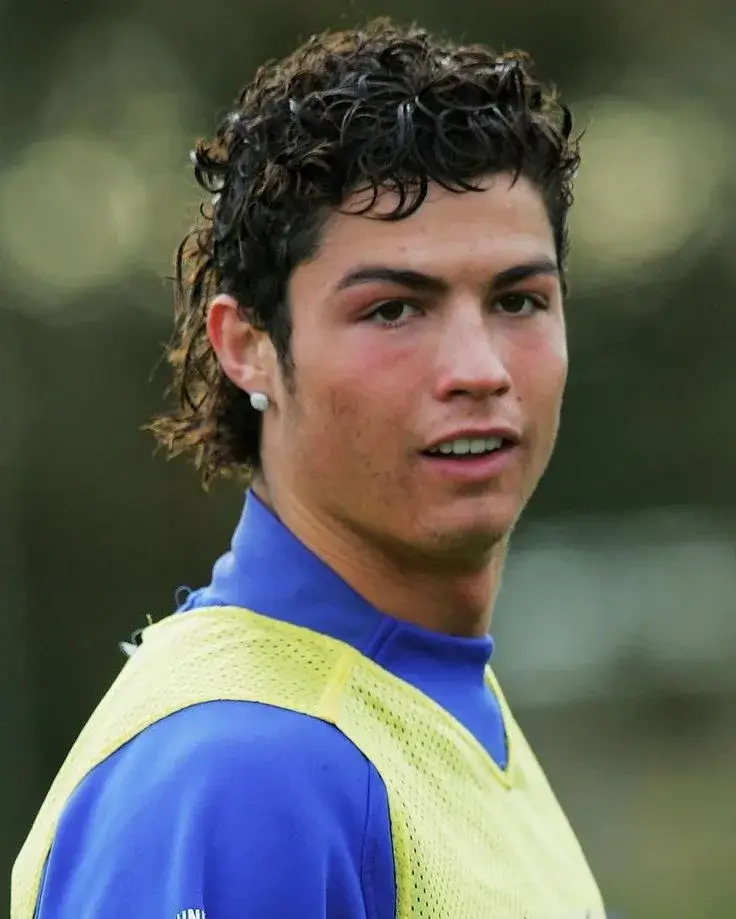 Long Wavy Hair Ronaldo Hairstyle