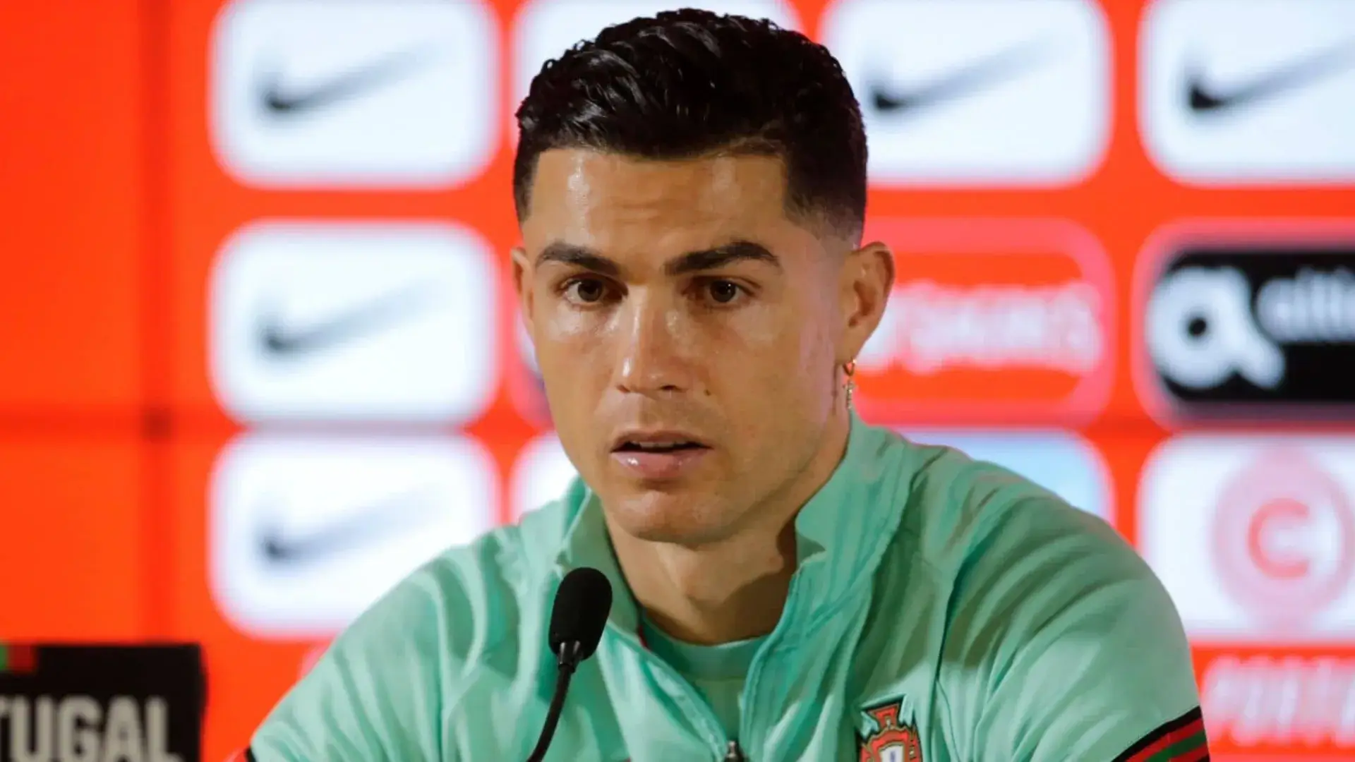 How Cristiano Ronaldo Handles Criticism and Stays Unstoppable