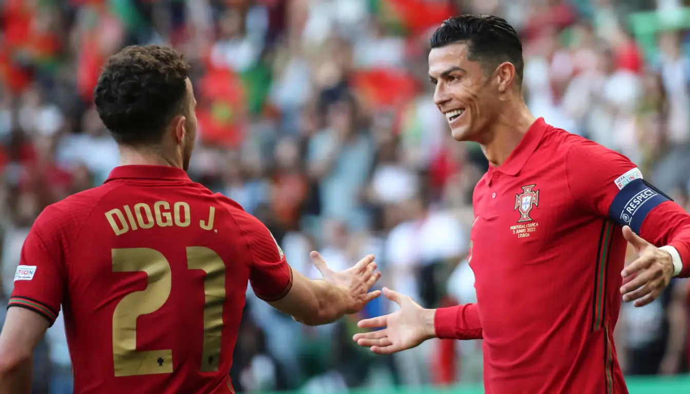 How Diogo Jota Complements Cristiano Ronaldo in Portugal’s Attack